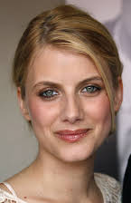 Mélanie Laurent como 