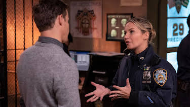 10:00 PM: Blue Bloods (S10 E11) (S10) | 5 USA | 4/2 2026