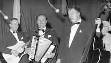 Alaaf, Helau und Tschingbumm