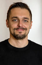 Jacob Jarek som Director