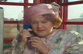 Høy på pæra: 6. The Christening