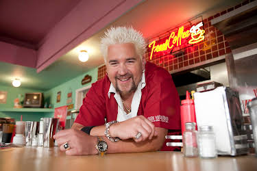 06:00: Diners, Drive-ins and Dives (S39 E6) (S39) | Kanal 9 | 4/1 2026