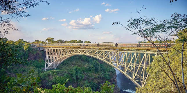 18:28: Mit dem Zug zu den Victoriafällen | Arte | 12/3 2025