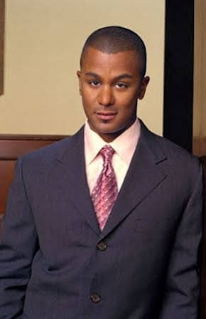 Yanic Truesdale as 