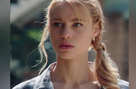 Mako Mermaids: H2O Adventure: Volume 1: Nowhere to Hide