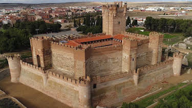 20:15: Castillos De Leyenda | LA 2 | 7/26 2026