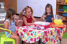 The Secret Life of Kids, Season 1: Girls vs. Boys