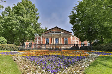 20:15: Bayreuther Festspiele 2026 - Richard Wagner: Rienzi, der letzte der Tribunen (1) | 3SAT | 8/1 2026