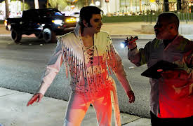 Sin City Tow, Season 1: Heartbreak Hotel