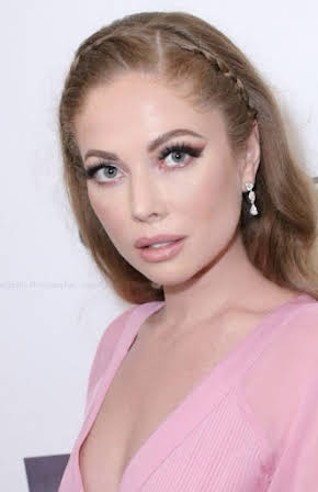 Malea Rose as Claire