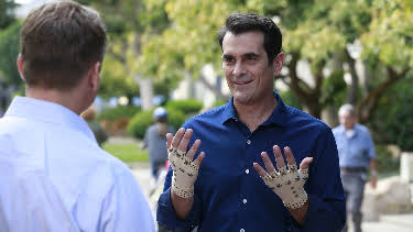 3:00 PM: Modern Family | E4 | 8/14 2026