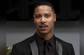 Kocktails with Khloe Season 1: The Next Door Neighbor