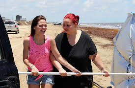 My 600-lb Life: Where Are They Now?, Season 1: Zsalynn and Christina