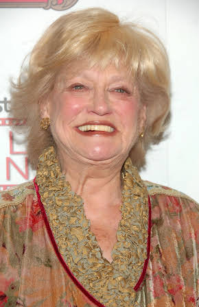 Suzanne Shepherd as Edie