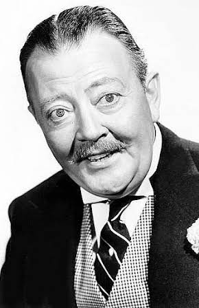 Raymond Walburn as 