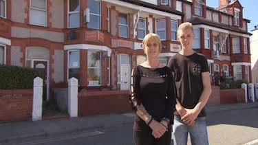 3:30 AM: Four in a Bed | Channel 4 | 4/11 2026