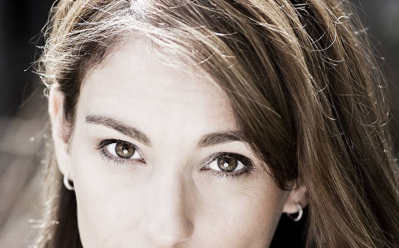 Amy Jo Johnson