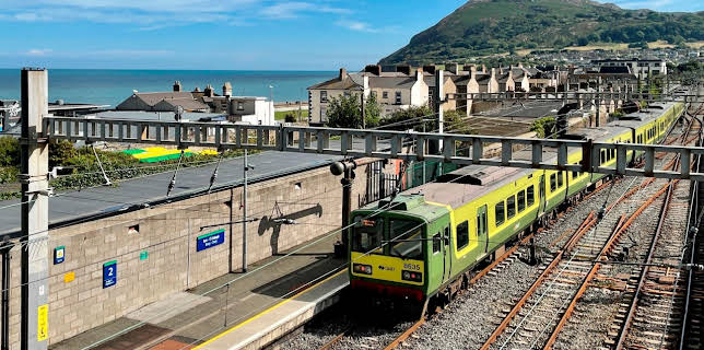 20:15: Mit dem Zug entlang der irischen Ostküste | ARD Alpha | 12/19 2025