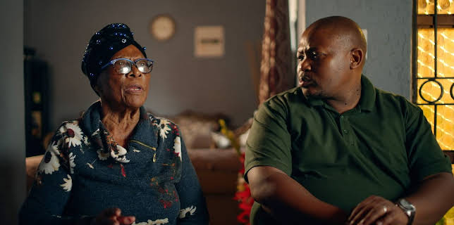 01:25: Endelig fri – apartheids mange hemmeligheter: En pakt med djevelen | NRK 2 | 10/30 2025