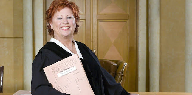 05:30: Richterin Barbara Salesch | Sat1 Gold | 12/5 2025