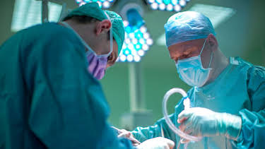 10:00 PM: Surgeons: A Matter of Life or Death (S1 E6) (S1) | Channel 5 | 7/15 2026