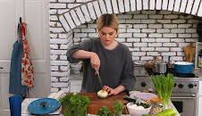 Selena Gomez kocht - Genussvoll lernen