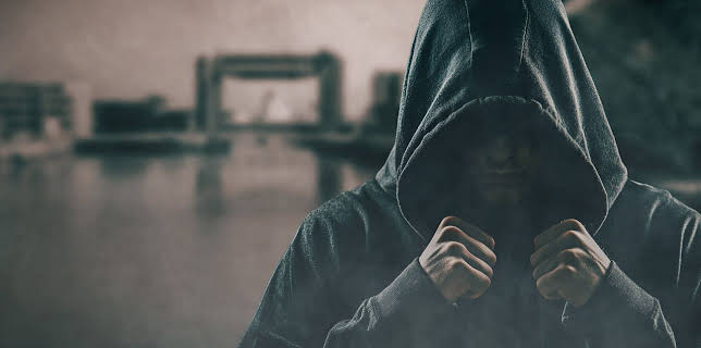 Murder: Suspect No 1