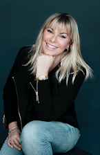 Karina von d'Ahé som Herself