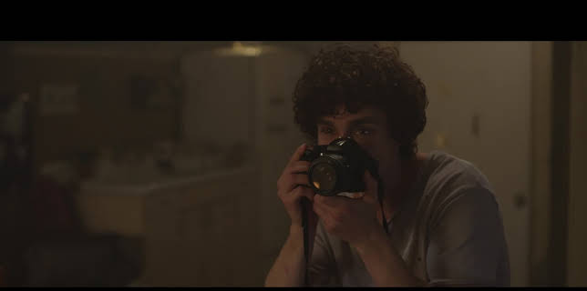 Latidos en la oscuridad (2018)