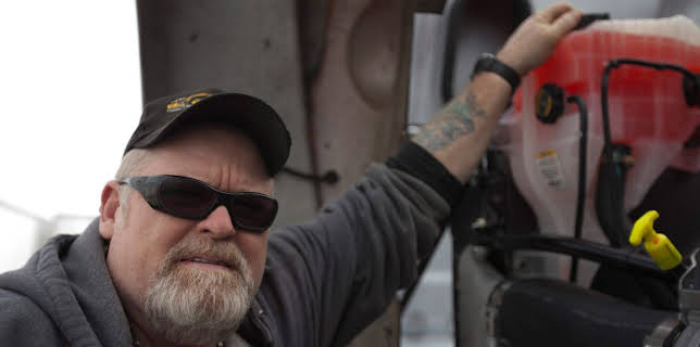 10:45 AM: Ice Road Truckers (S8 E2) (S8) | Paramount | 12/22 2025