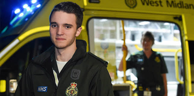 1:10 AM: 999: On the Front Line | Channel 4 | 11/2 2025