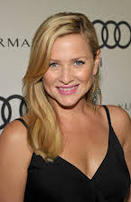 Jessica Capshaw como 
