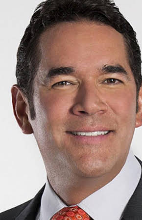 Eduardo Santamarina as 