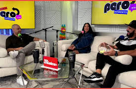 Iguales pero diferentes season-1: Los profesores más guapos de la escuela