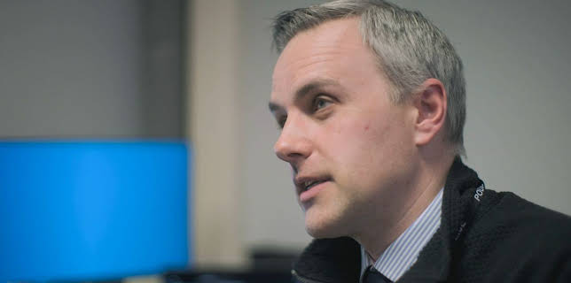 12:00 AM: Police: Night Shift 999 (S3 E2) (S3) | Paramount | 11/27 2025