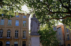 Curious Traveler Season 06 Info: Curious AixenProvence Arles