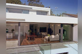 Grand Designs: Unbelievable Builds, Season 1: Four Story Coastal Views