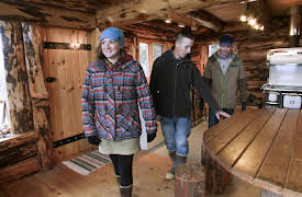 Buying Alaska: Treehouse Tour