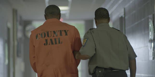 02:30: Ditt verste mareritt (S3 E1) (S3) | FEM | 11/30 2025