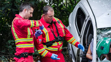 04:25: Akuthelikoptern Cornwall (S2 E8) (S2) | Kanal 9 | 4/2 2026