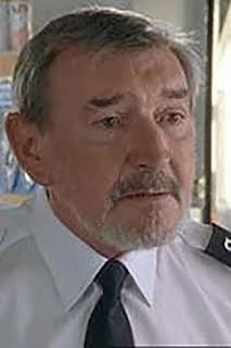 17:15: Doc Martin (T2): Ep.7 Fuera del bosque | Aragón TV | 7/19 2026
