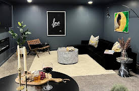 The Home Team with Britt & Annie: Love a New Lounge