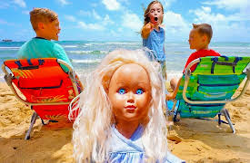 The Fun Squad: The Sneaky Doll Returns in Hawaii!