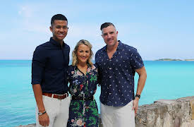 House Hunters: Amazing Water Homes, Season 1: Searching for a New Home in Nassau