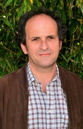 Lionel Abelanski as 