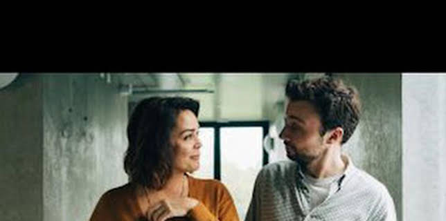 02:39: Mademoiselle Holmes (T1): Ep.3 Salida de pista | COSMO | 1/27 2026