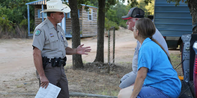 22:00: Lone Star Law  (S5 E13) (S5) | Animal Planet | 2/27 2026