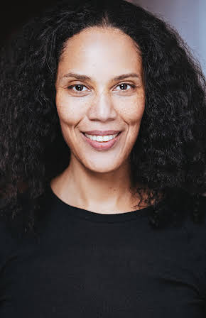 Lara-Sophie Milagro as 