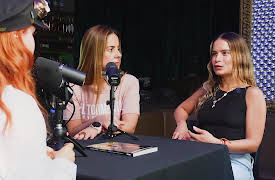 Indomables con Regina Carrot season-1: Mujeres latinas: juntas somos más fuertes, con 'Hello Latinas'