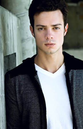 Aaron Lee as 